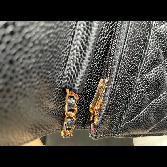 ❌SOLD❌CHANEL Caviar Quilted Wallet On Chain WOC Black - Picture 10 of 13